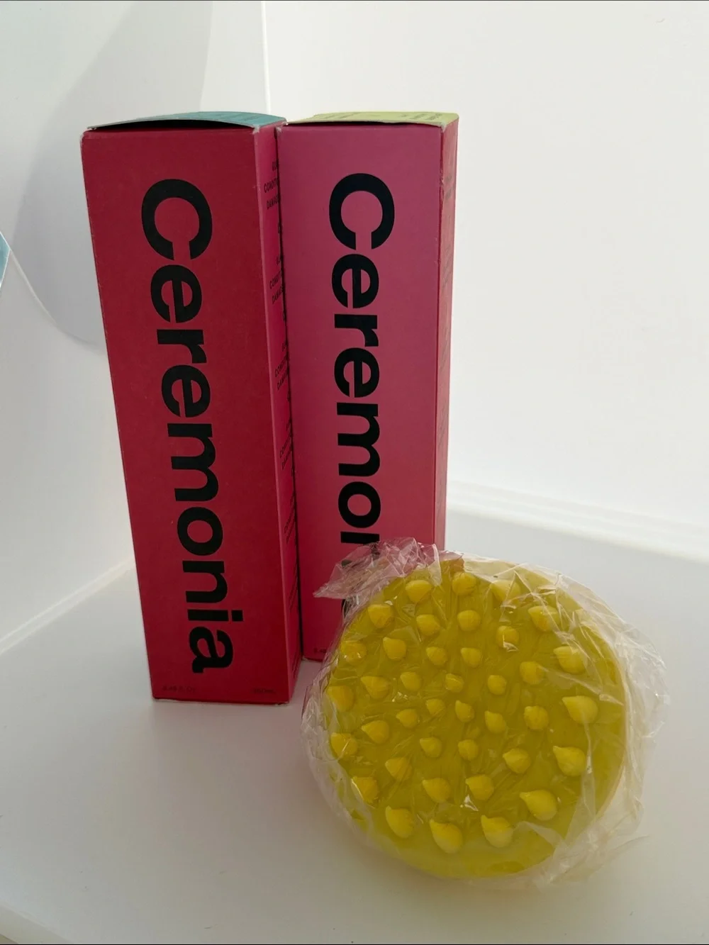 NWT Ceremonia Bundle Set: Shampoo & Conditioner — Damaged Hair + Scalp Brush